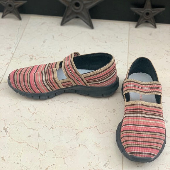 bernie mev. Multi-color Mary Jane style - Picture 2 of 4